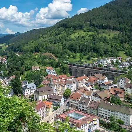 Hotelmyhome מלון 4*