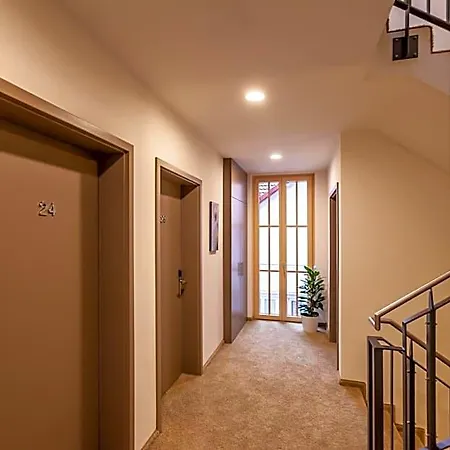 Hotelmyhome Hotel