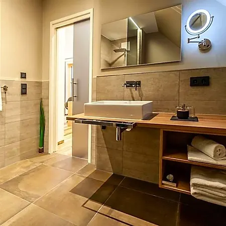 Hotelmyhome Hotel 4*